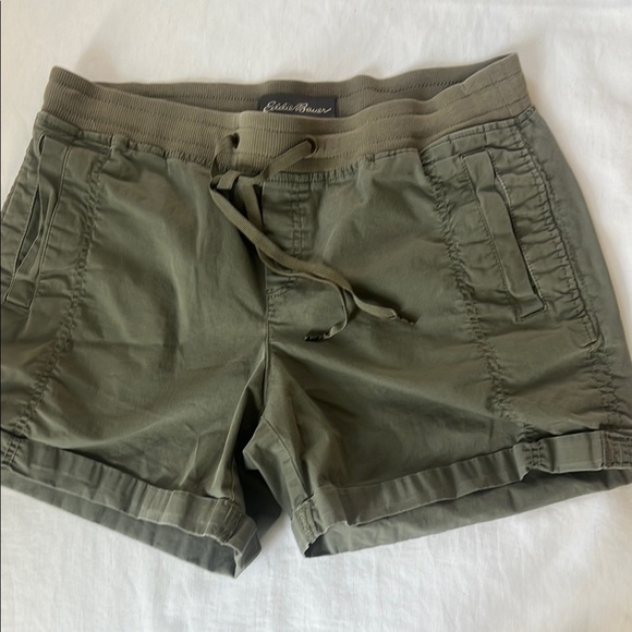 Eddie Bauer Pants - Eddie Bauer Green Cargo Shorts Utilitarian Design